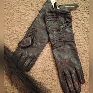 Vintage Brand New Lord & Taylor Black Leather Women's Gloves